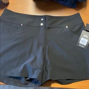 Women’s Golf Shorts